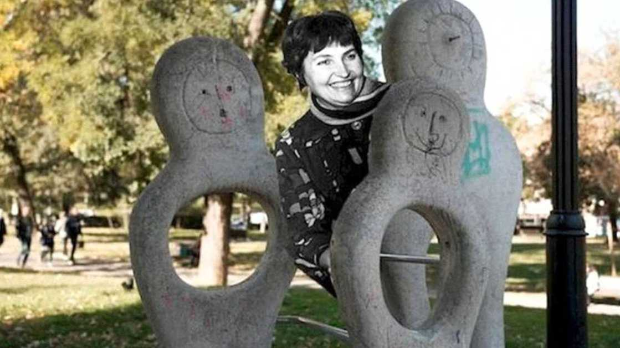Документарне фусноте – Кад скулптуре нису биле споменици