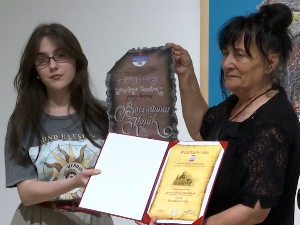 У Грачаници додељене награде истакнутим уметницима 