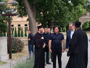 Вучић у Крушевцу: Очински позивам све који би да руше сутра српску државу, да то не чине