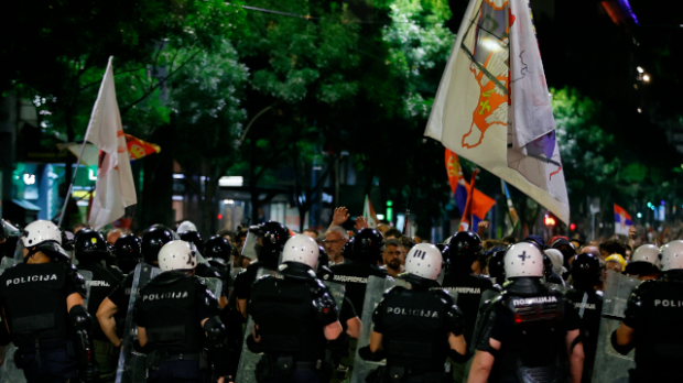 Мацут осудио насиље и нападе на полицију, Вучић се обраћа грађанима (Фото: Танјуг) Мацут осудио насиље и нападе на полицију, Вучић се обраћа грађанима