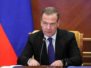 Медведев: Смисао руског меморандума је брза победа Русије