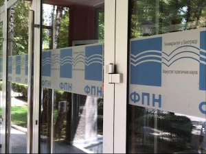 Деканка београдског ФПН-а: Студенти у блокади одлучили да физички блокирају факултет; У Новом Саду блокада 28 раскрсница