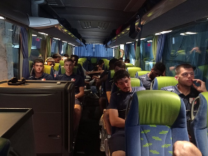 Фудбалери Радничког отпутовали у Бугарску на други део припрема (fkradnickinis.rs) Фудбалери Радничког отпутовали у Бугарску на други део припрема