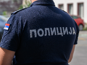 МУП: Током ноћи проверен идентитет 190 особа, све саобраћајнице проходне