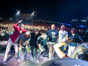 Концерти на 202: Franz Ferdinand, Невладина организација Владе Дивљана, Прљави инспектор Блажа и кљунови