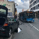 Судар аутомобила и аутобуса градског превоза у Новом Саду, деветоро повређено