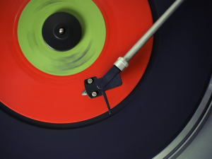 Игла на винилу – Сестре Ленон