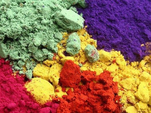 Од пигмента до концепта:	Које је боје боја?