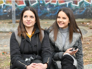 Анин свет:	Делимо фрајере