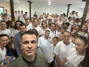Више од 500 учесника из 10 земаља има прилику да се дружи и осети топлину завичаја