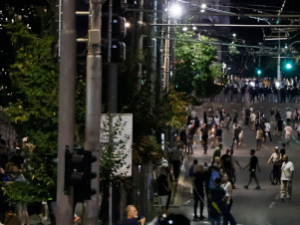 Реаговања на синоћне инциденте и насиље током протеста