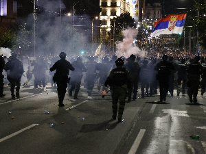 Нереди на протесту у центру Београда, окупљања у више градова у Србији