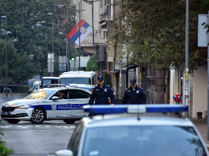 Ухапшено троје осумњичених за разбијање просторија СНС-а у Цвијићевој