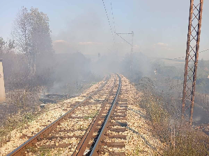 Пруга Раља – Сопот Космајски затворена због пожара