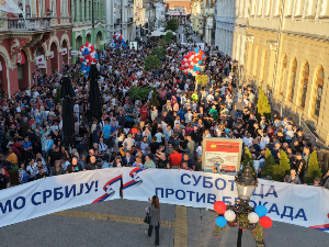 Окупљања против блокада широм Србије; Вучић: Mорамо да разговарамо