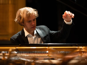 Пијанизми Балкана ‒ Нејц Камплет