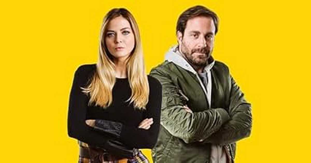 Мама и тата се играју рата, 9-10 2С  Мама и тата се играју рата, 9-10 2С
