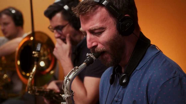 Николов / Ивановић:  Undektet – Дистопија