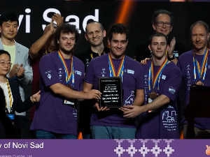 Студенти ПМФ-а и ФТН-а у Новом Саду - први српски бронзани програмери