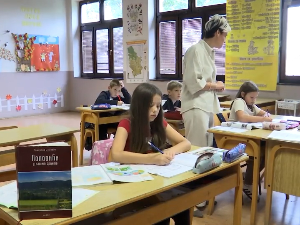 Сеоска школа са 4 ђака