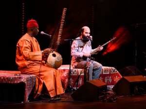 Музика света – Кија Табасјан и Аблаје Сисоко