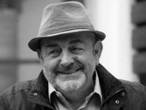 Преминуо Енвер Петровци, познати филмски и позоришни глумац
