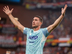 Влаховић тема број један у италијанским медијима, останак у Јувентусу и даље опција