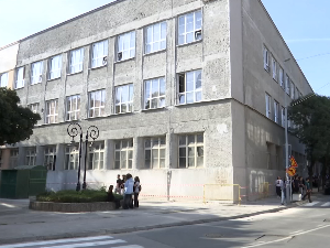 Обустављени радови на Гимназији у Крушевцу