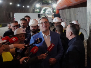 Пробијена десна цев тунела Иришки венац; Вучић: Фрушкогорски коридор повезаће Војводину за западном Србијом