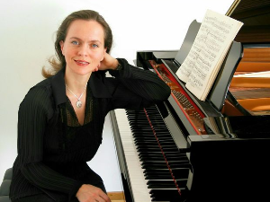 Пијанизми Балкана – Зејнеп Учбашаран