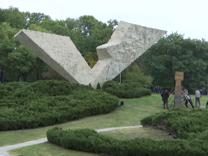Поема "Срце земље" на Великом школском часу Поема "Срце земље" на Великом школском часу