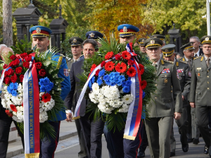 Сахрањен генерал Павковић  (Фото: Танјуг) Сахрањен генерал Павковић