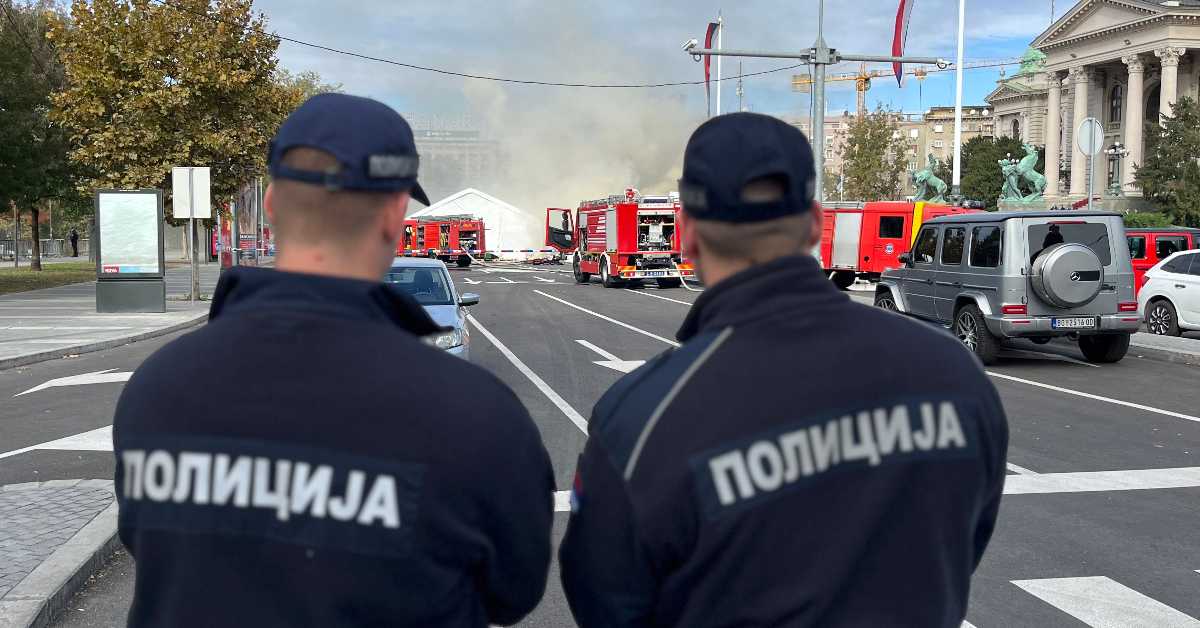 Горео шатор испред Скупштине Србије, једна особа рањена, мушкарац ухапшен због пуцњаве