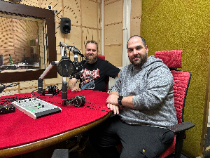 Слушај 'вамо!