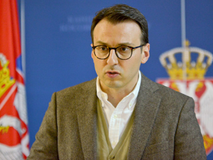 Петковић: Вјосу Османи више ни у Приштини ни у међународној заједници не схватају за озбиљно (Канцеларија за КиМ) Петковић: Вјосу Османи више ни у Приштини ни у међународној заједници не схватају за озбиљно