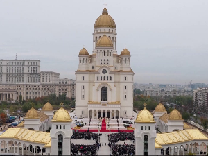 Освештана Црква спасења народа у Букурешту, највећи православни храм на свету (Фото: EBU / TVR) Освештана Црква спасења народа у Букурешту, највећи православни храм на свету