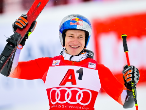 Швајцарски скијаш Марко Одермат победник велеслалома у Зелдену Швајцарски скијаш Марко Одермат победник велеслалома у Зелдену