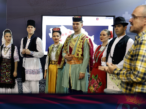 Богатство српске ношње представљено на Сајму књига