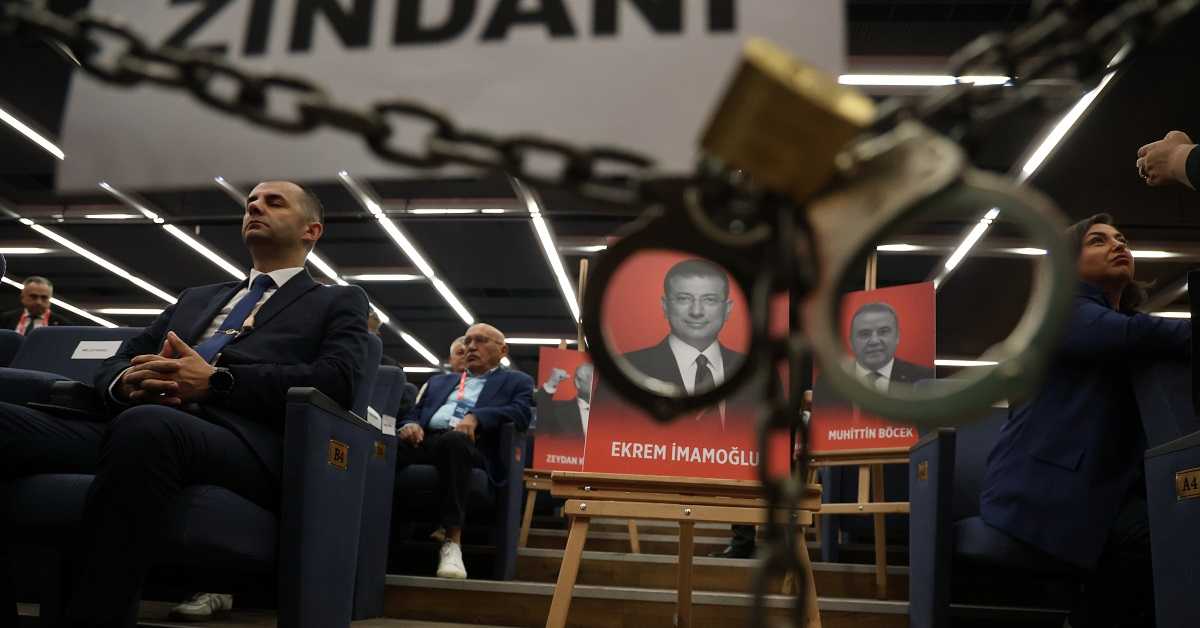 Имамоглу ухапшен због оптужби за шпијунажу (epa / NECATI SAVAS) Имамоглу ухапшен због оптужби за шпијунажу