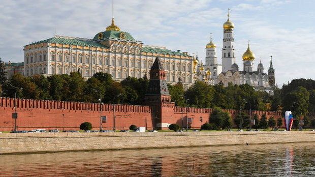 Вашингтонски штап и шаргарепа за Кремљ