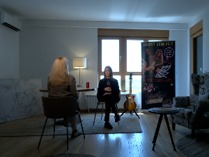 Гитару узео пре него што је кренуо у школу — данас осваја Лондон