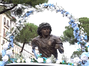 Марадона на улицама Напуља – 65. рођендан легенде