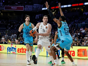 Реал Мадрид понизио шампиона Европе - Фенербахче доживео тежак пораз (ЕPA/EFE) Реал Мадрид понизио шампиона Европе - Фенербахче доживео тежак пораз