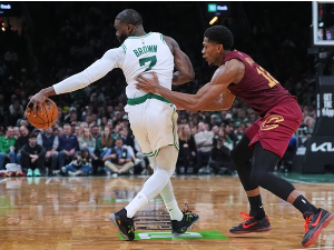 Селтикси разбили Кливленд у дербију Истока