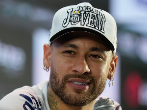 Бразилски медији: Нејмар остаје у Сантосу до краја 2026. године