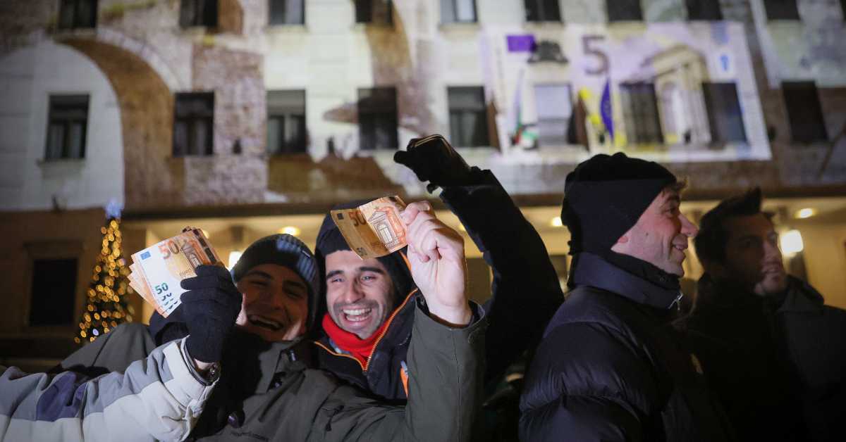 Бугарска почела да користи евро, лев одлази у историју