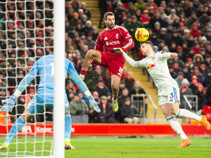 Без голова на "Енфилду" – Ливерпул и Лидс поделили бодове; Лукићев пас за бод Фулама