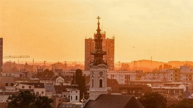 Јутарњи програм из три студија