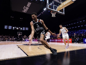 Едвардс и Нианг водили Виртус до победе против Дубаија