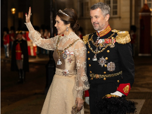 Гламур, дијаманти, тијаре – почетак нове године на европским дворовима 